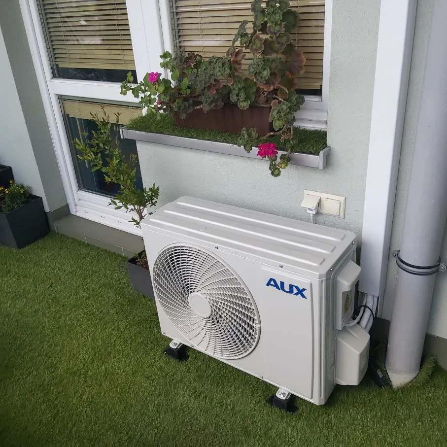 klimatyzator-na-balkonie